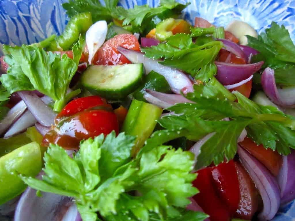 Easy Green Garden Salad Recipe