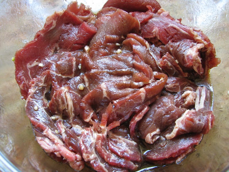 marinating bulgogi: Korean barbequed beef