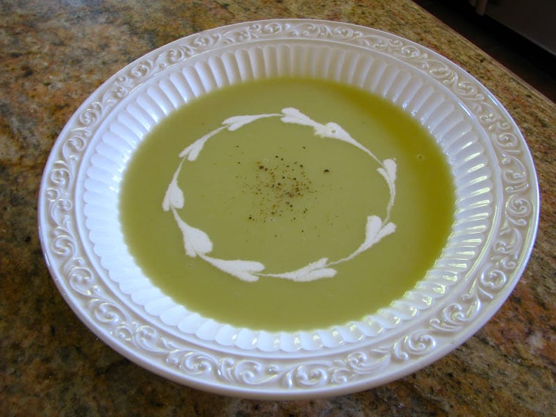 bowl of leek and potato soup