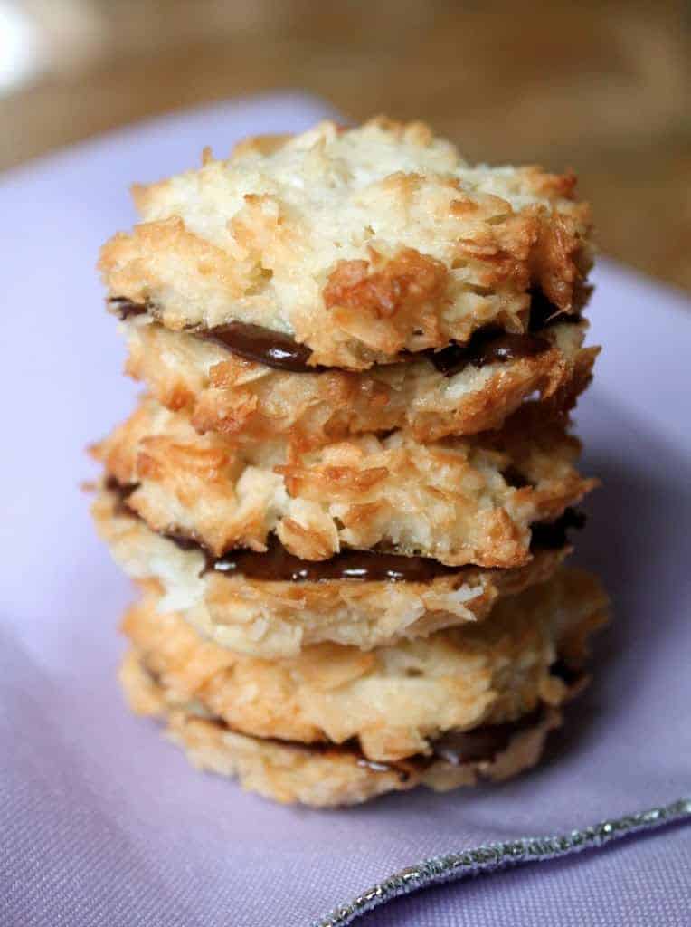 Coconut macaroons sandwiches chocolate filling 