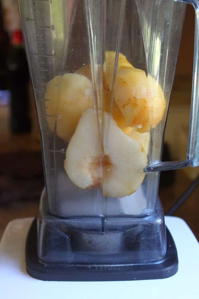 pears in a blender with ice