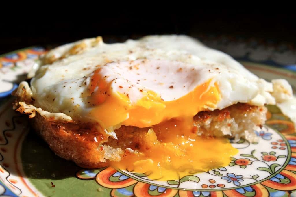 fried bread and egg, British style