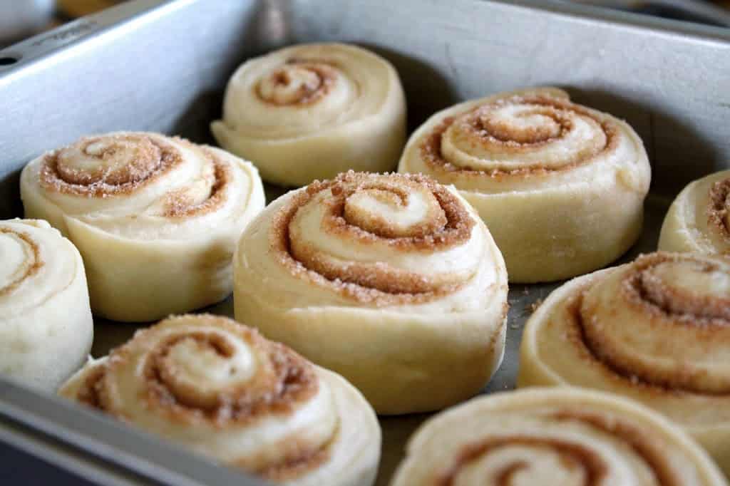 Homemade Cinnamon Rolls (Cinnabon Copycat) - Baran Bakery