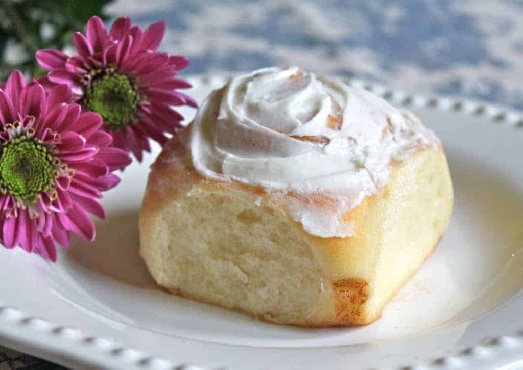 Easy Homemade Cinnamon Rolls - Baking in the Penthouse