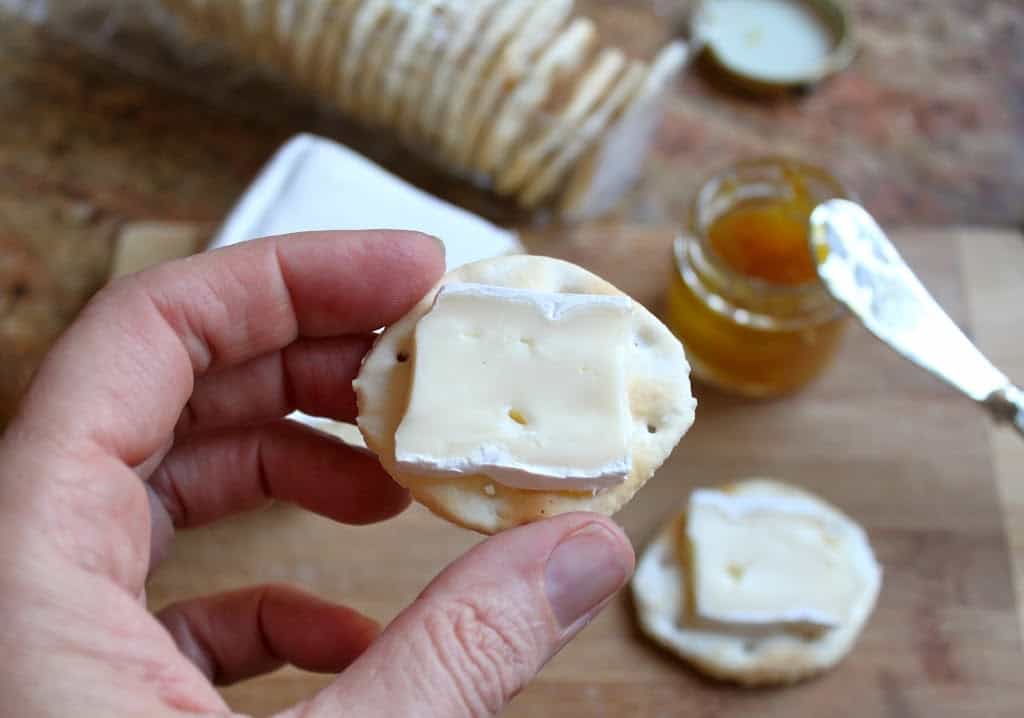 brie and fig jam appetizers