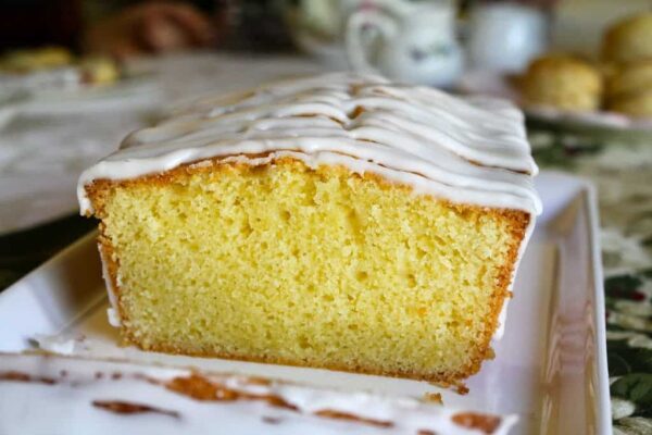 Meyer Lemon Cake Lemon Bundt Cake With Glaze Or Icing Christinas Cucina 6268