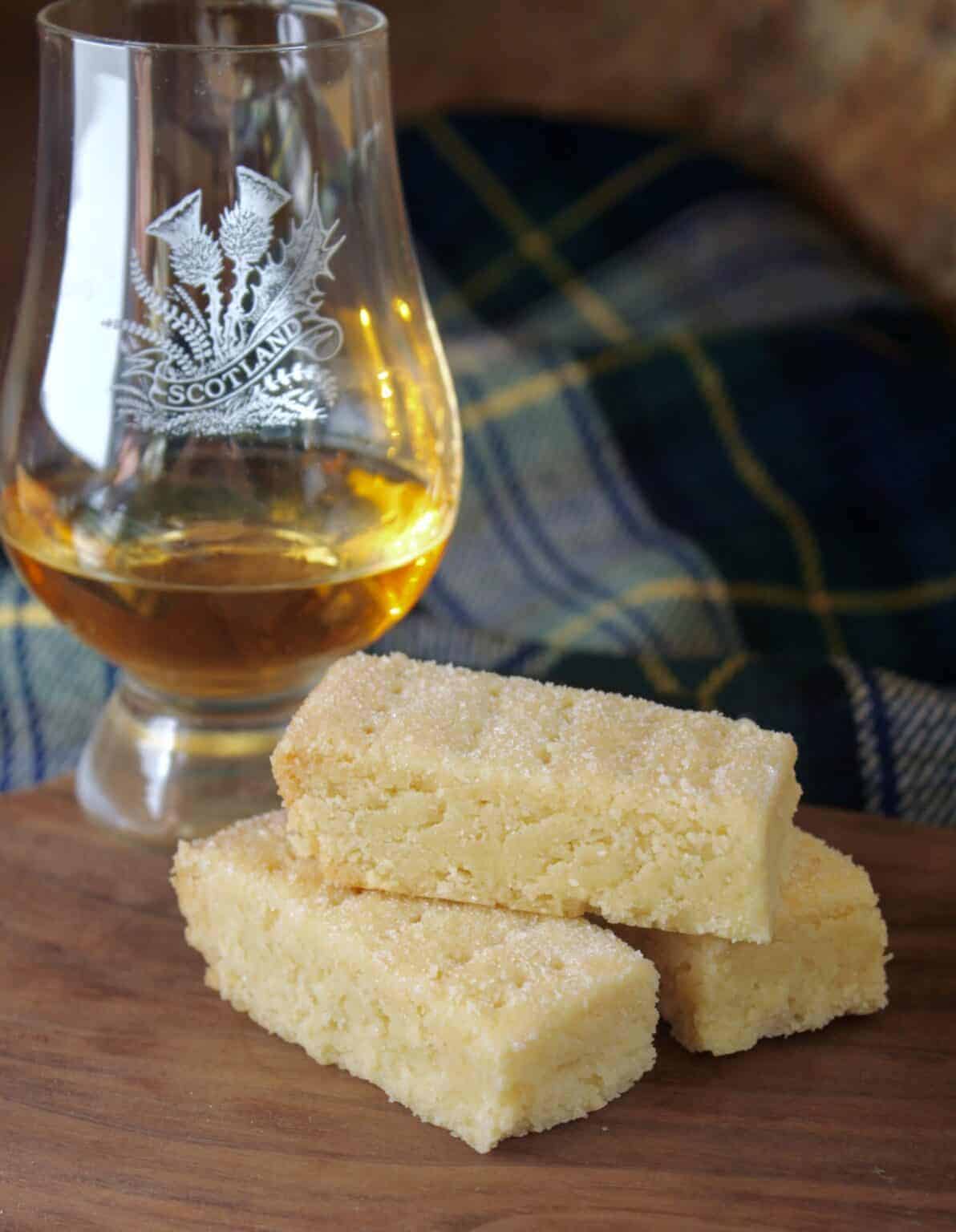 Best and easy shortbread recipe from Scotland - Christina's Cucina