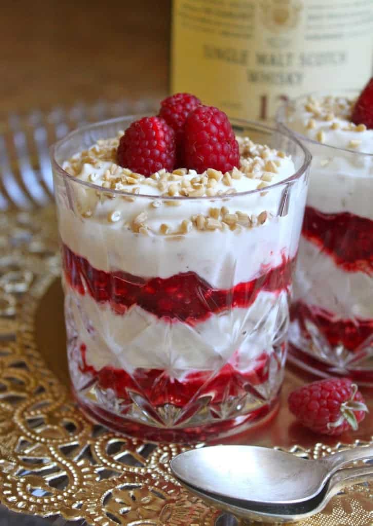 Crystal glass with Cranachan in it
