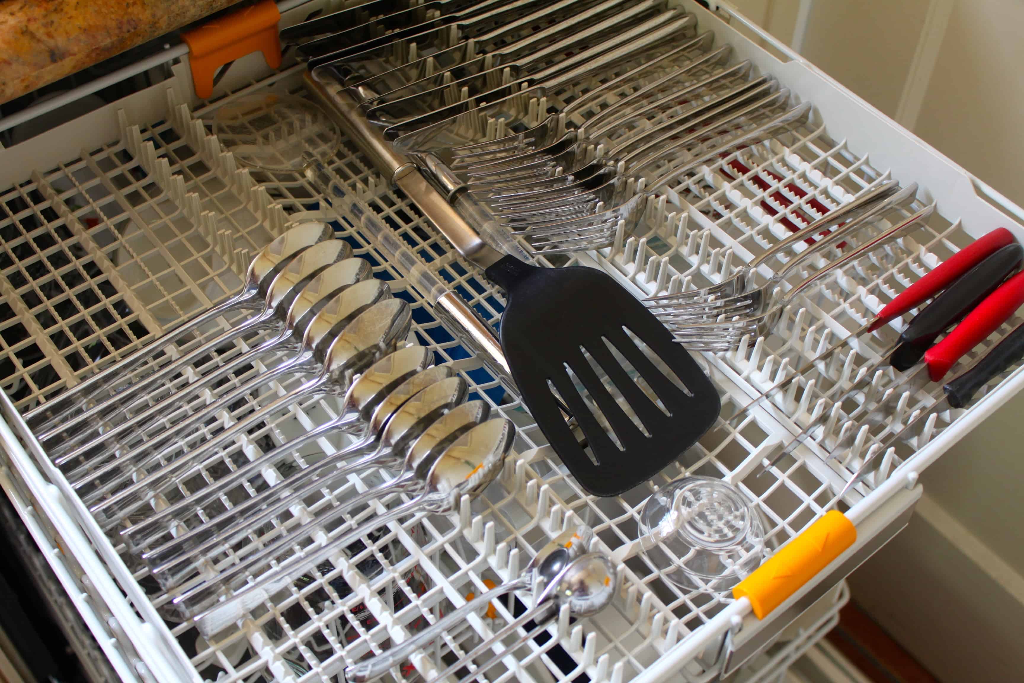 Miele  G 2870 SCVI Dishwasher Cutlery tray roller 