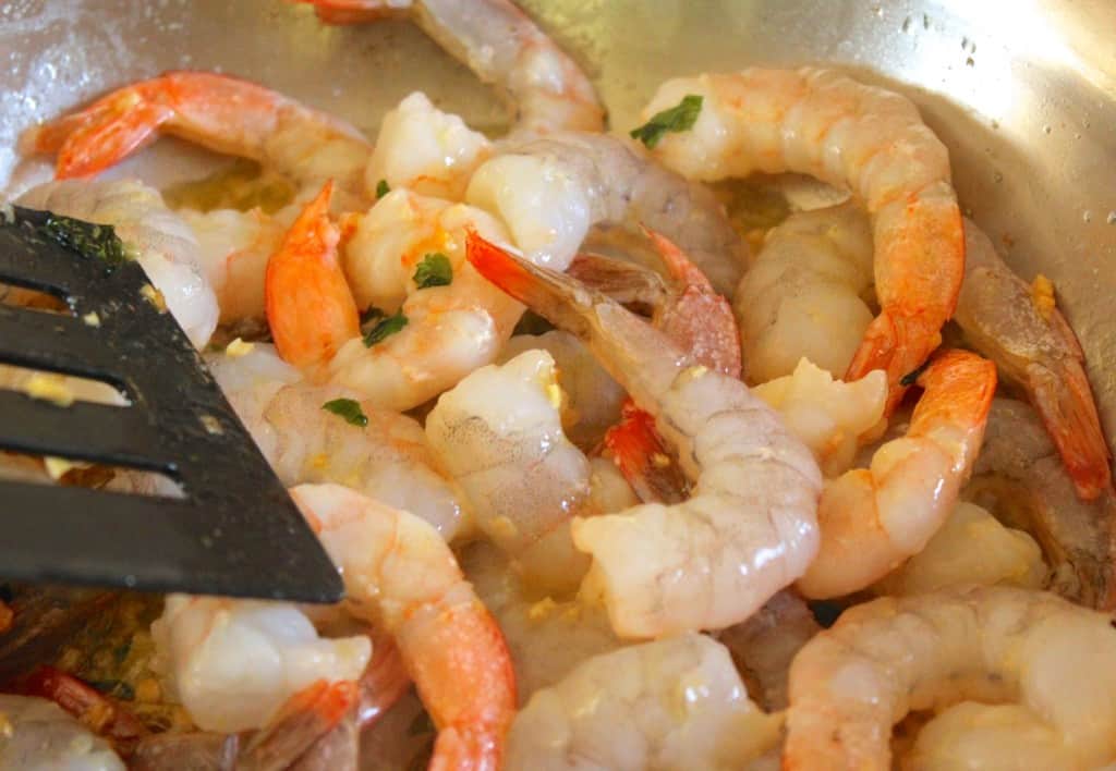 turning shrimp for shrimp spaghetti