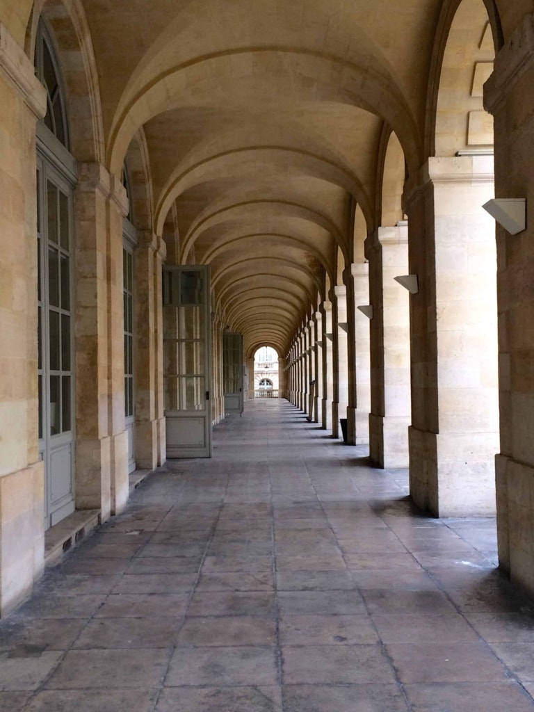 arches in Bordeaux