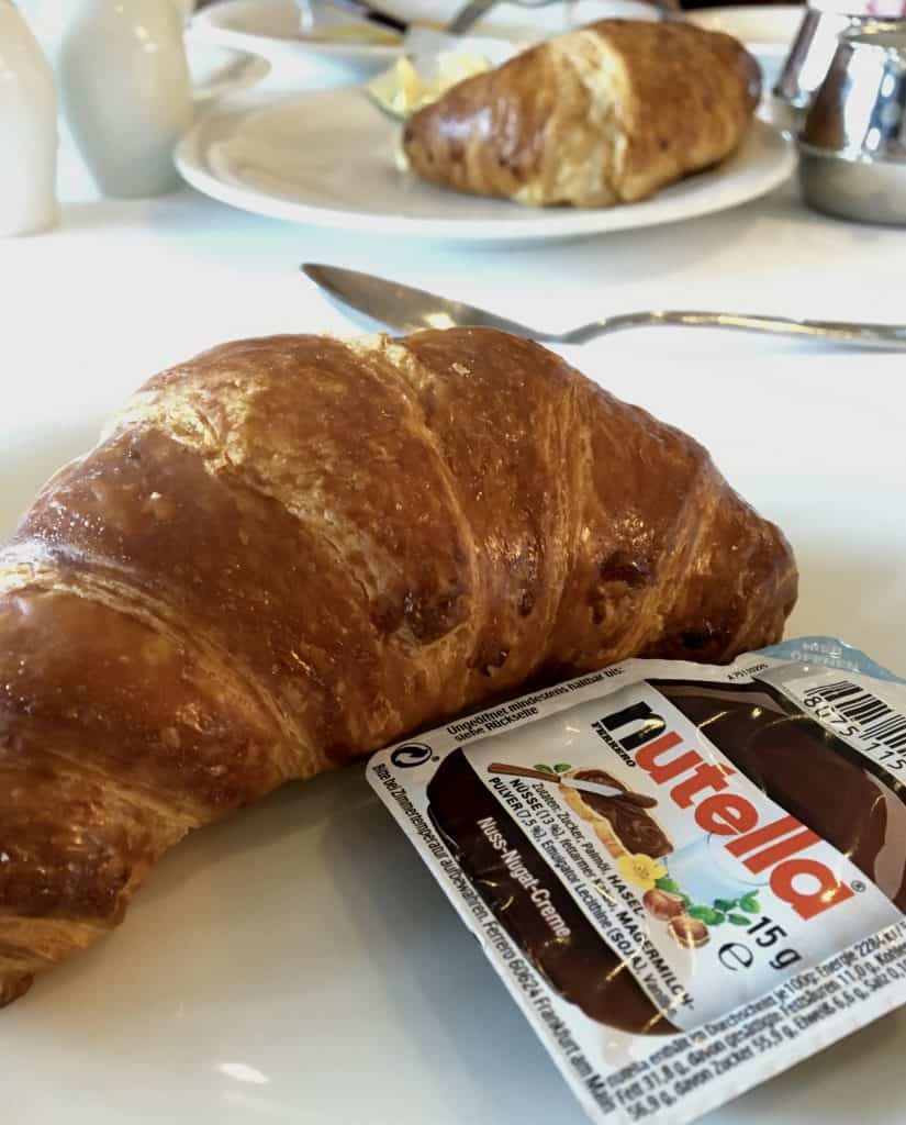 Croissant and Nutella on the AmaCerto