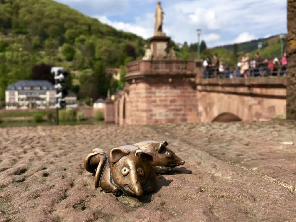 Mice on the Heidelberg Old Bridge