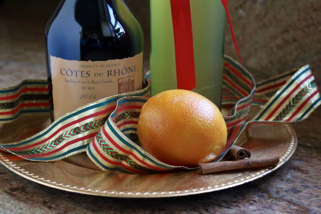 Mulled wine syrup and wine