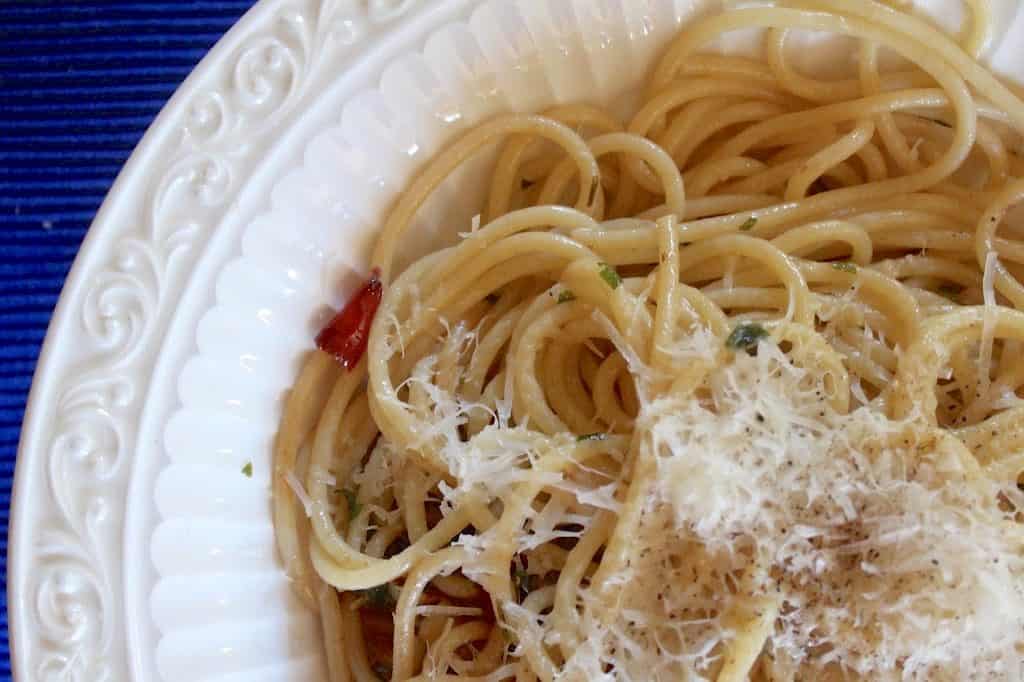 spaghetti with anchovies