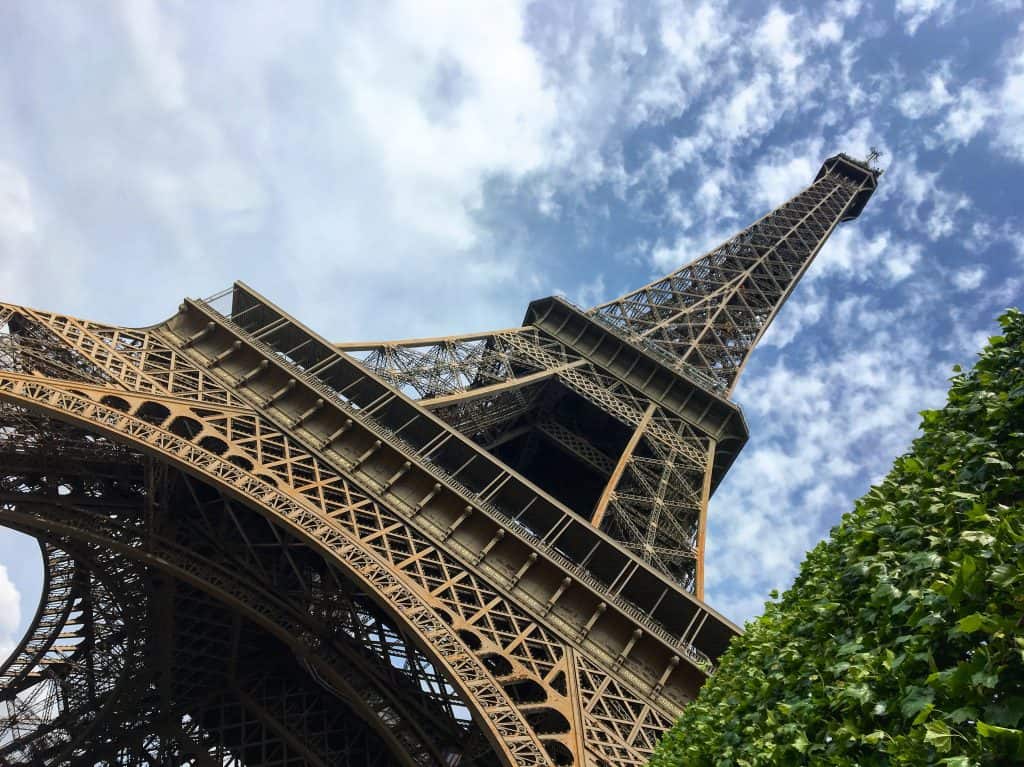 Eiffel Tower in Paris finding cheap airfare