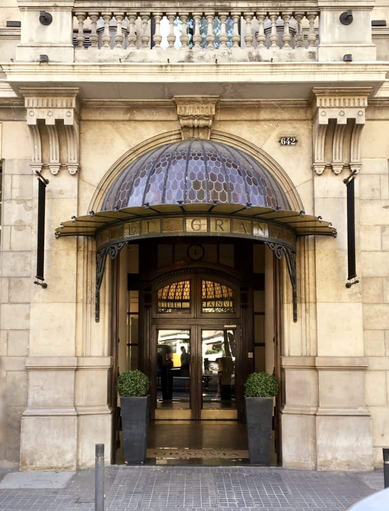 Hotel Granvia Barcelona entrance