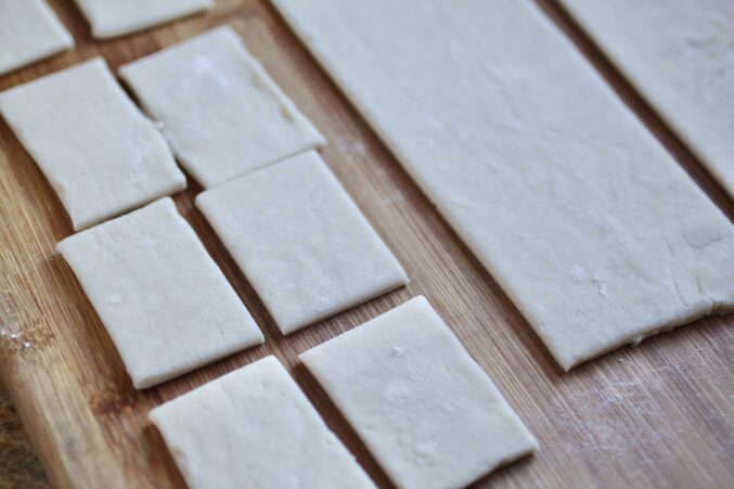 cutting puff pastry