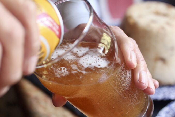 pouring beer 