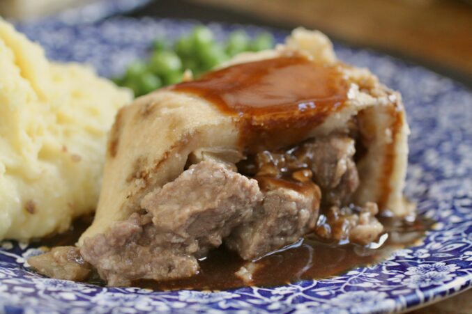 steak pudding with gravy