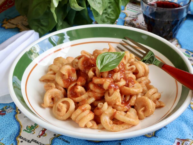 trottole pasta and basil