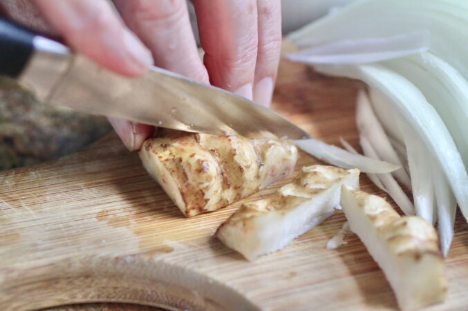 cutting sunchokes